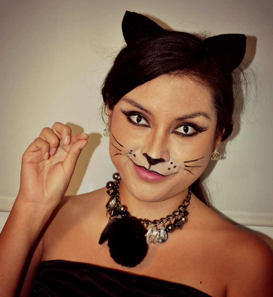 Cat_woman_halloween-942x1024